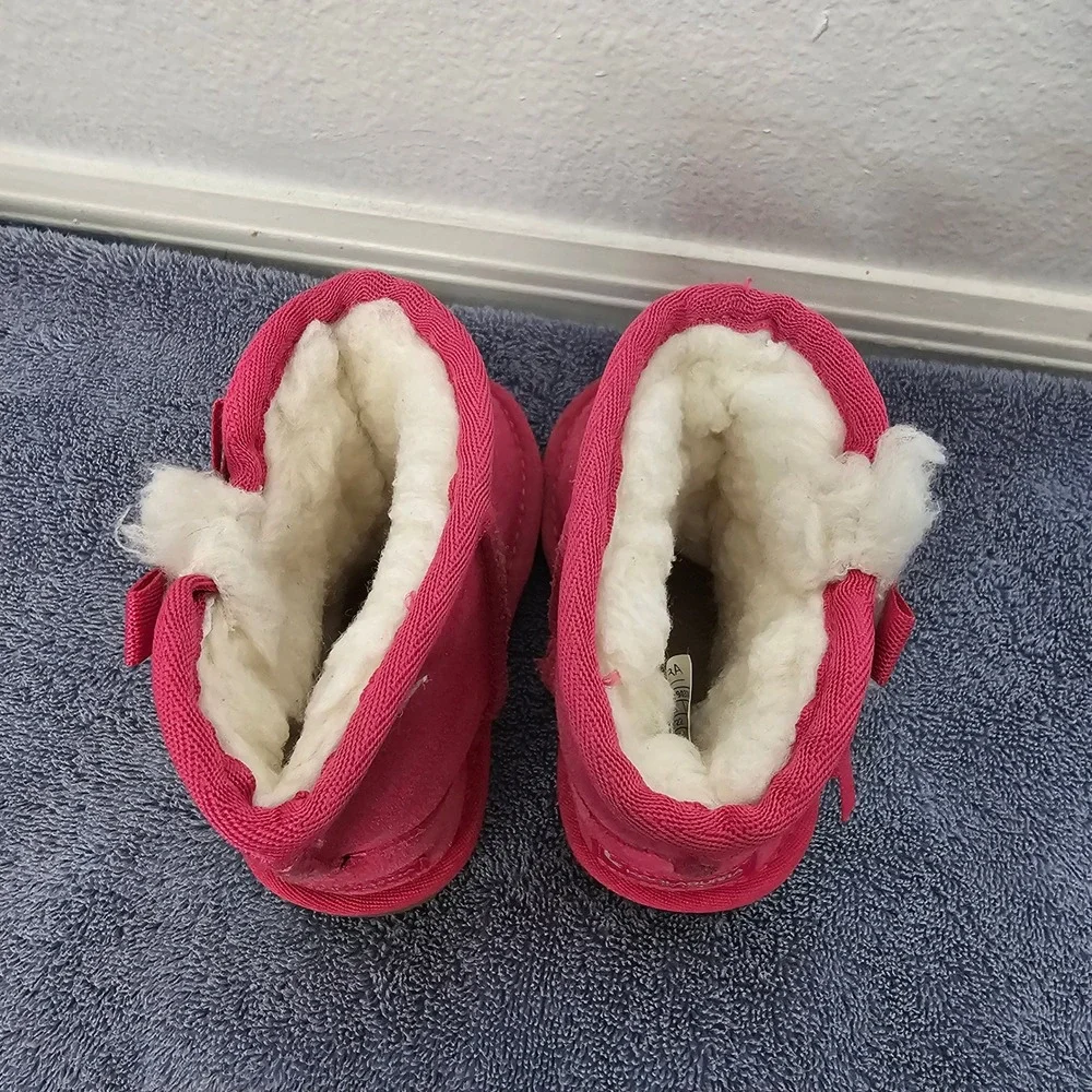 Koolaburra by UGG Victoria Pink Suede Bow Boots Toddler Size 6 1090330